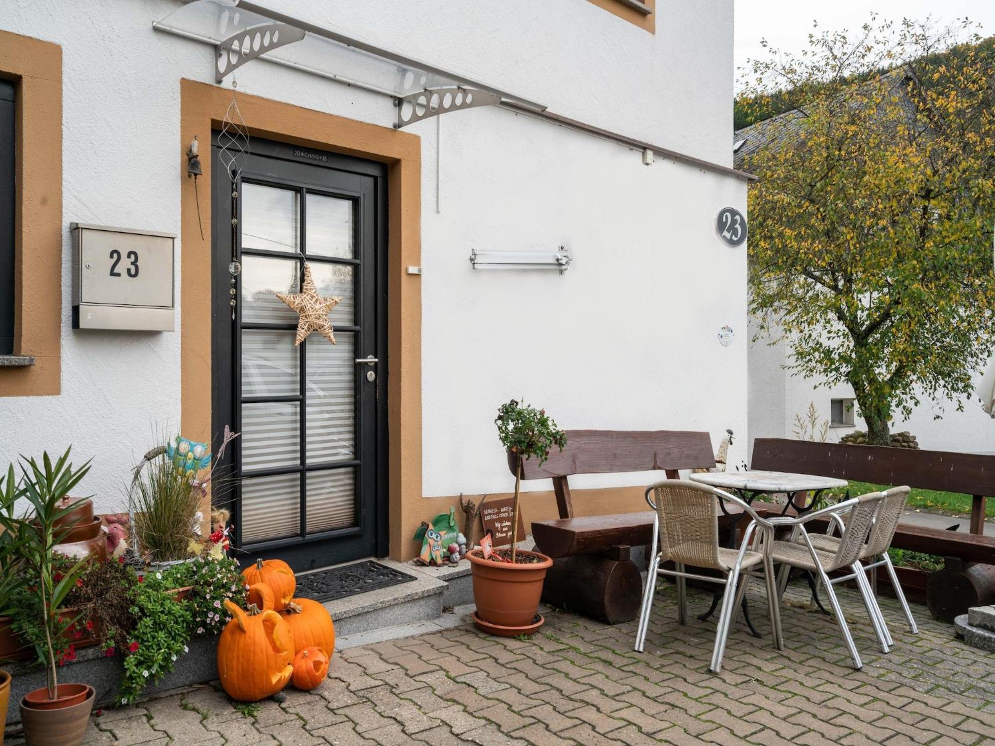 A Modern Apartment In The Hunsr Ck Region S Romantic Drohn Valley Merschbach Exterior photo