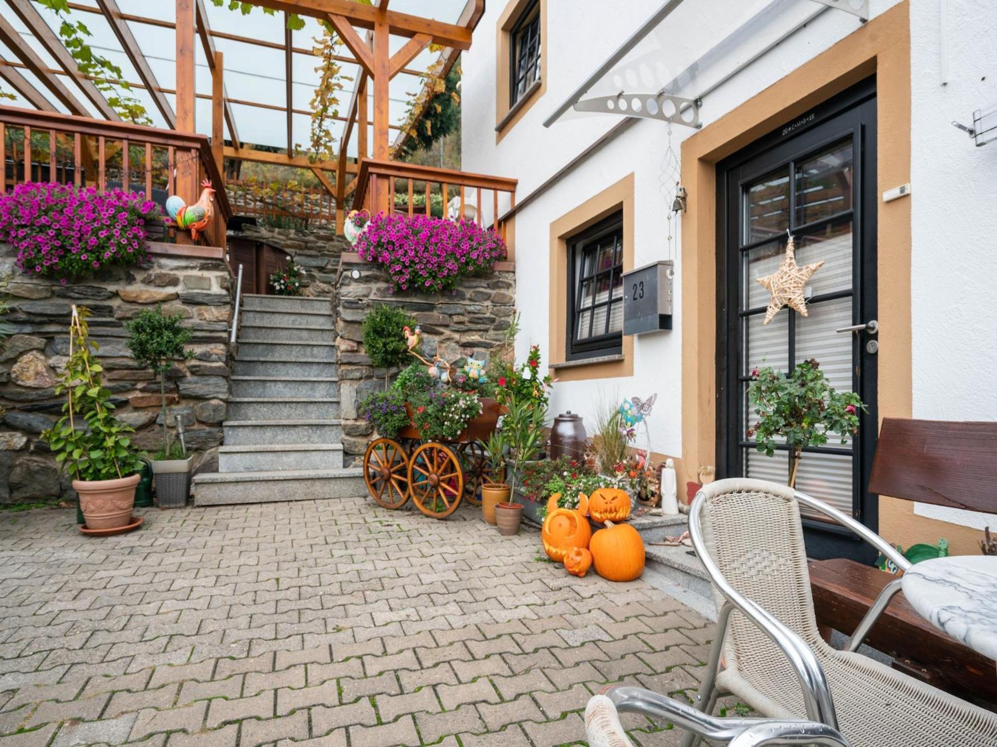 A Modern Apartment In The Hunsr Ck Region S Romantic Drohn Valley Merschbach Exterior photo